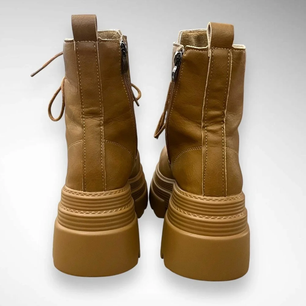 BRAND NEW Tan Faux Leather‎ Lace Up Platform Boots Size 5